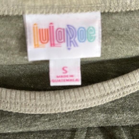 NWT Lularoe Classic T Small - Picture 4 of 4